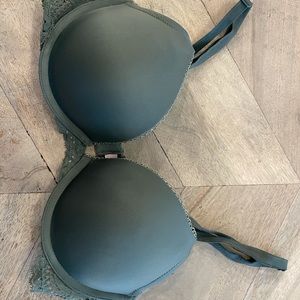Victoria’s Secret Push Up Bra 34C